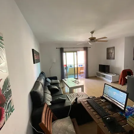 Claro Hostel Corralejo