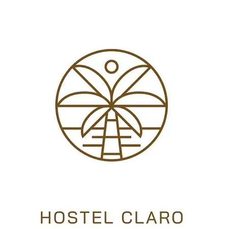 Hostel Claro *